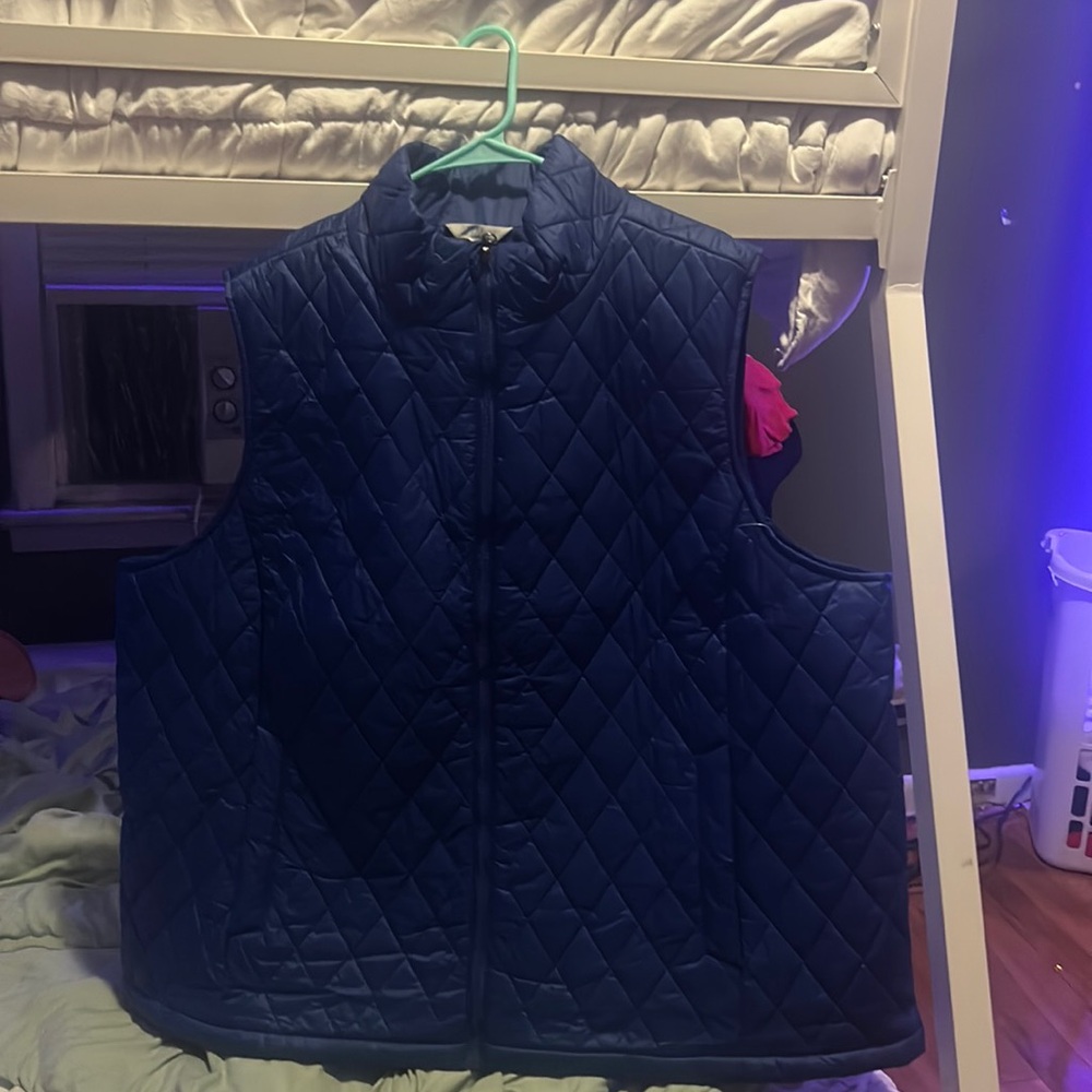 Brand new! Never worn! Still has tags!